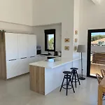 Vue Epoustouflante Village A Pied