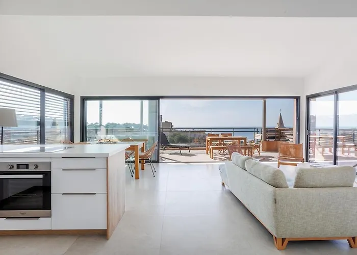 Vue Epoustouflante Village A Pied